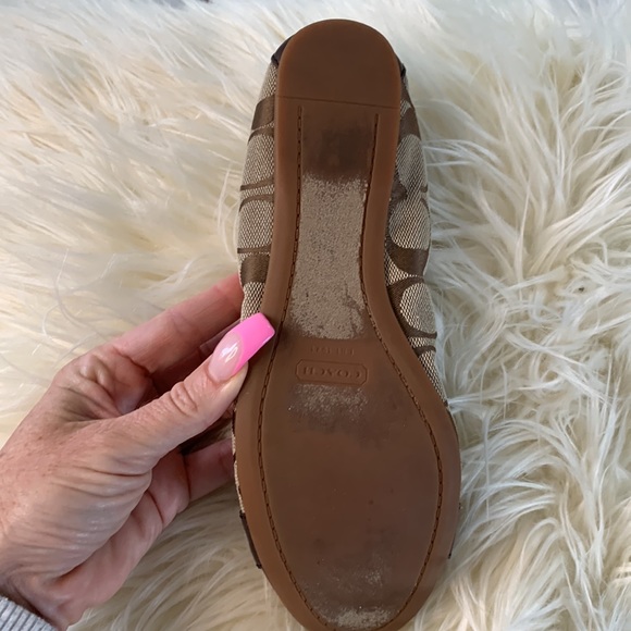 🔥COACH Chelsey Mat Calf Flats Size 6 Color is Chestnut & Khaki🔥 - Picture 9 of 10